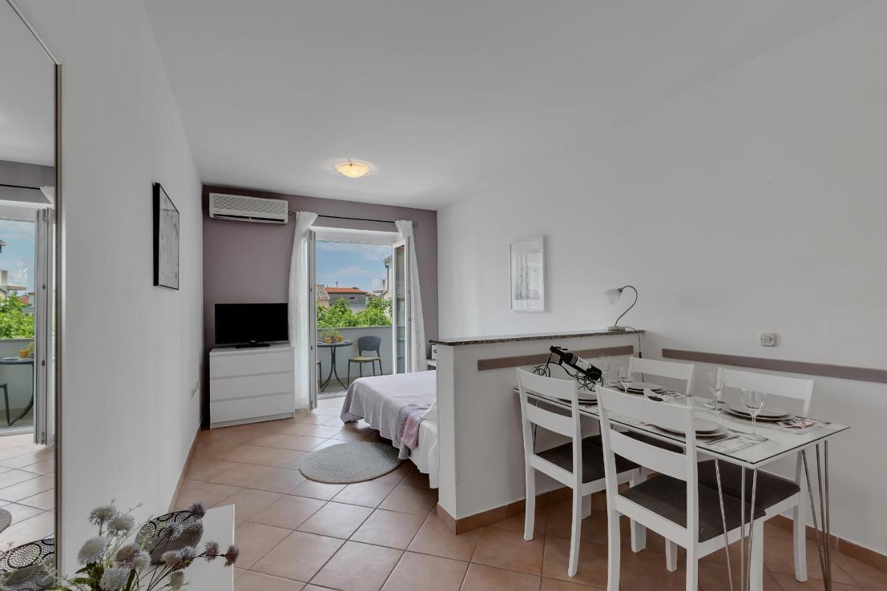 Apartments Divna Baska Voda Ngoại thất bức ảnh