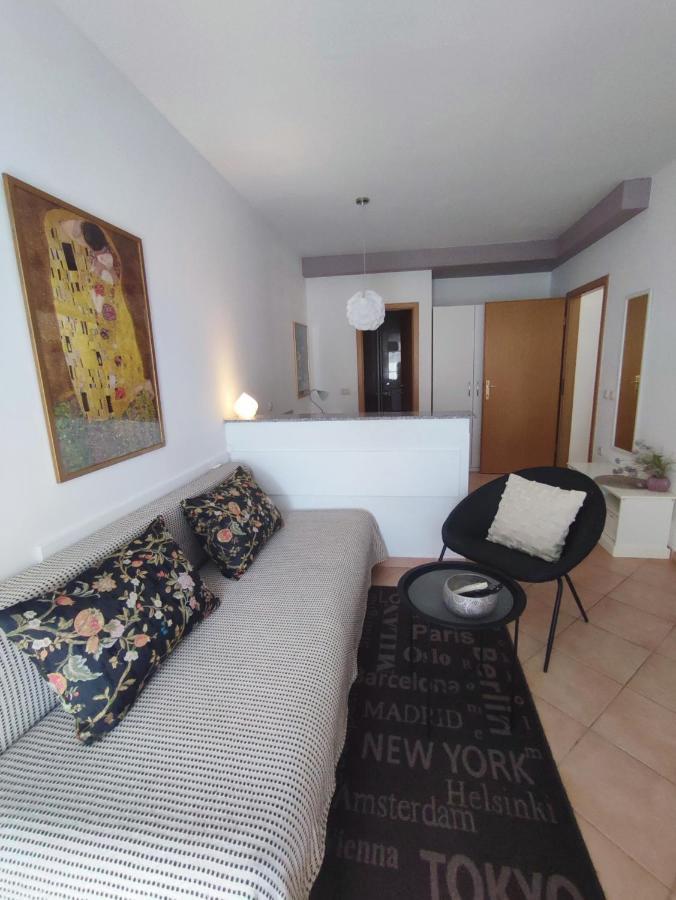 Apartments Divna Baska Voda Ngoại thất bức ảnh