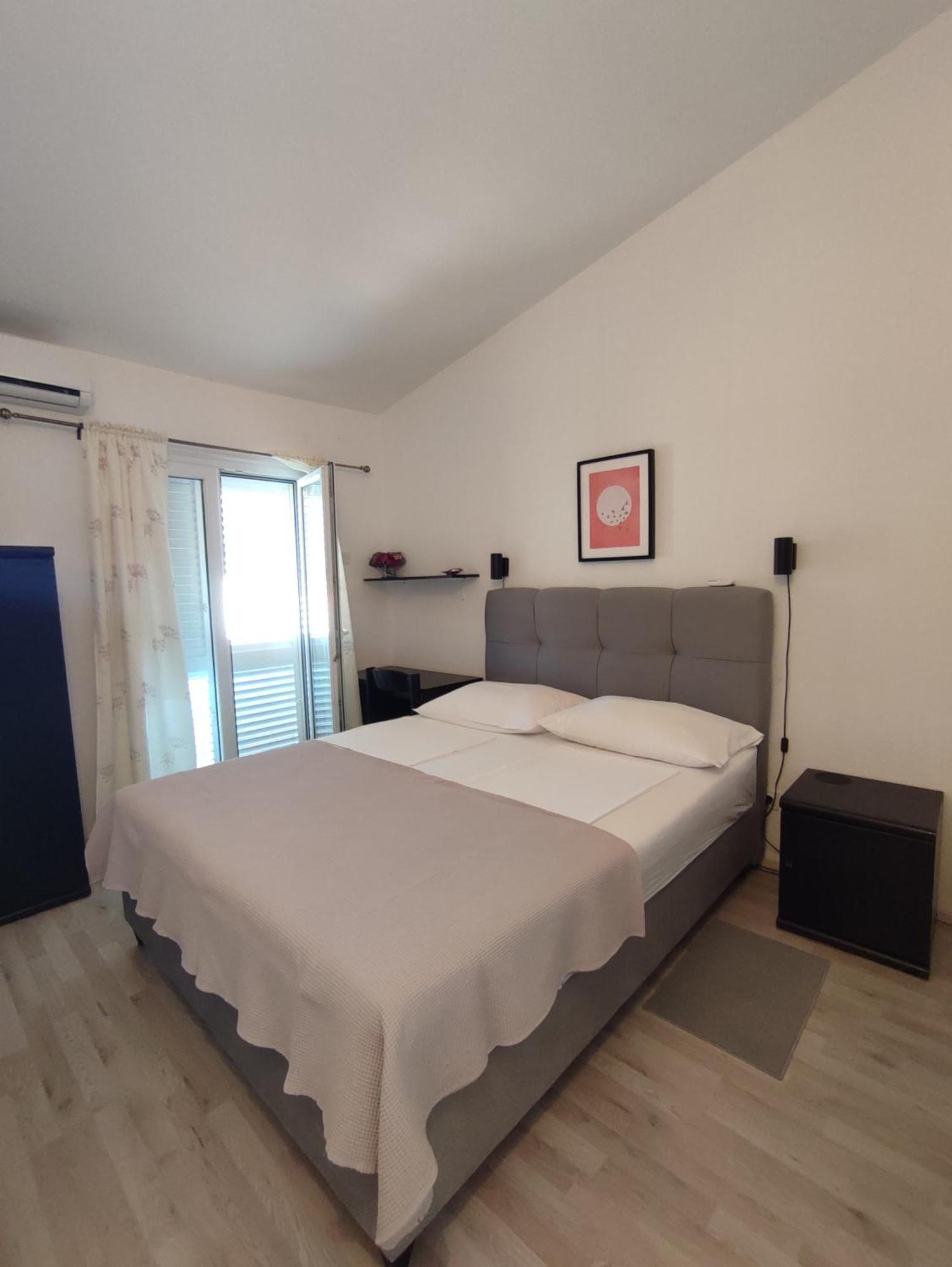 Apartments Divna Baska Voda Ngoại thất bức ảnh