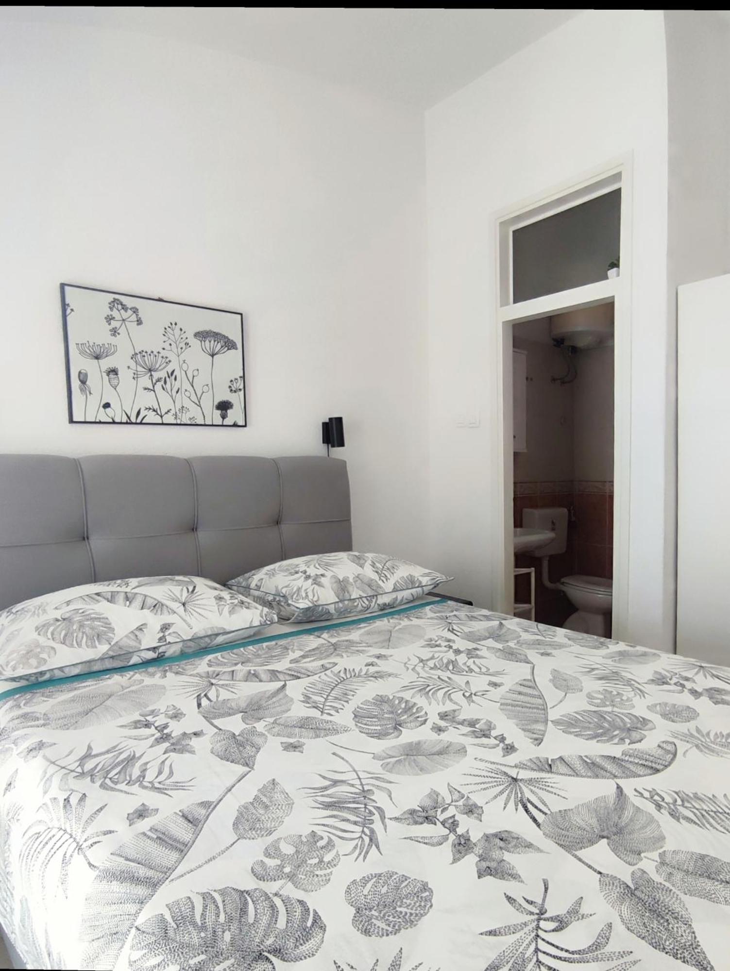 Apartments Divna Baska Voda Ngoại thất bức ảnh