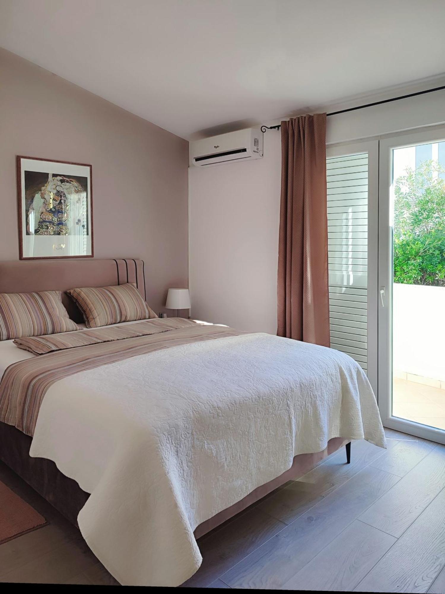 Apartments Divna Baska Voda Ngoại thất bức ảnh