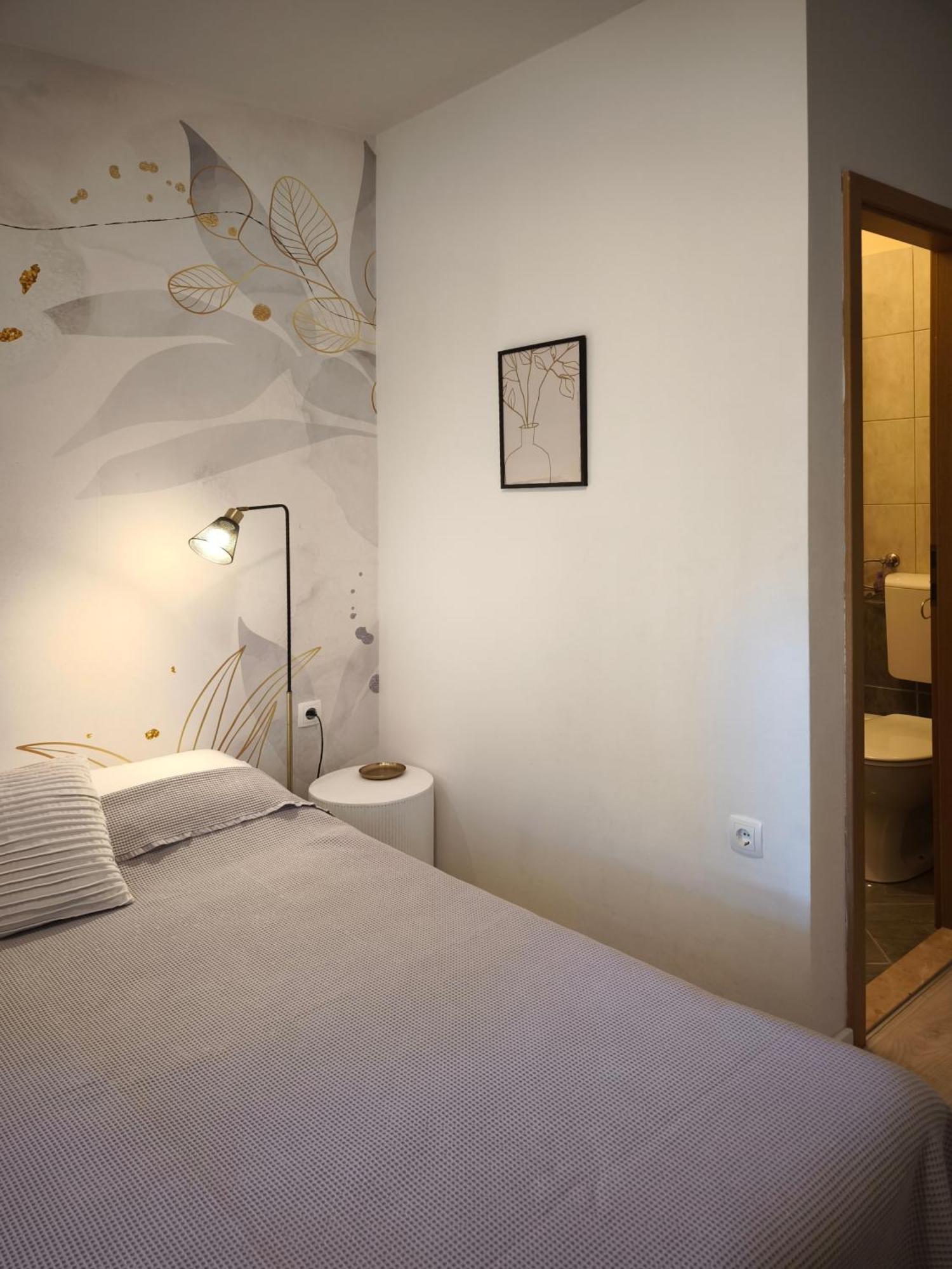 Apartments Divna Baska Voda Ngoại thất bức ảnh
