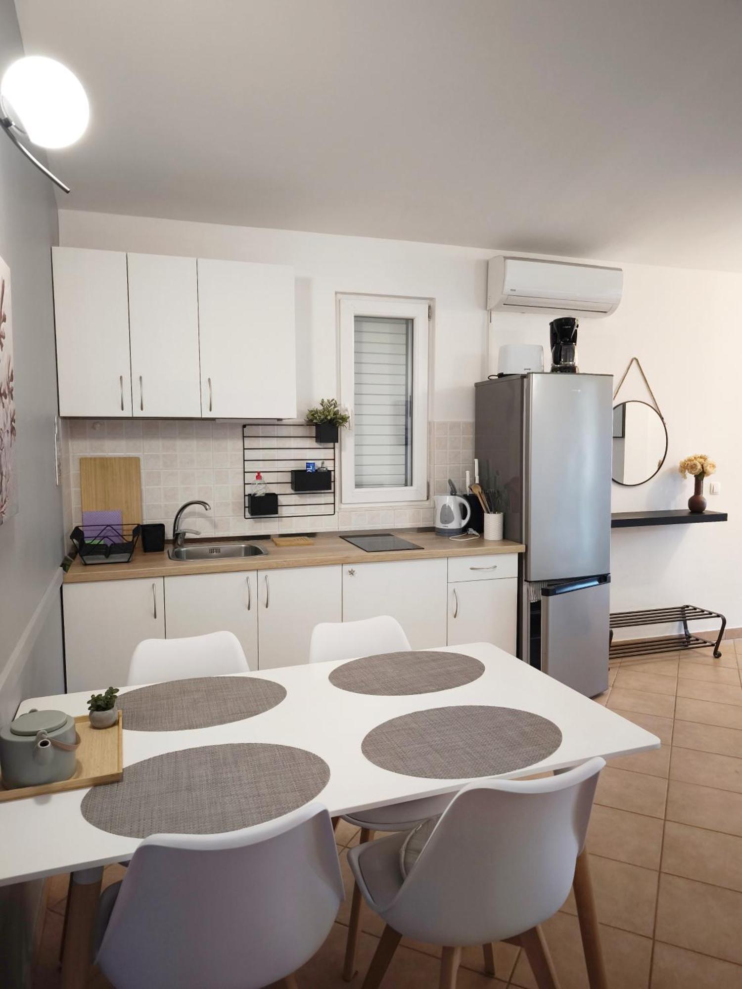 Apartments Divna Baska Voda Ngoại thất bức ảnh